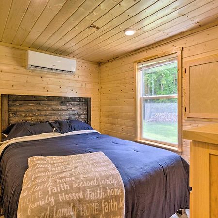 Quaint Mtn Cabin Tiny Living Near Big Adventure Brevard Esterno foto