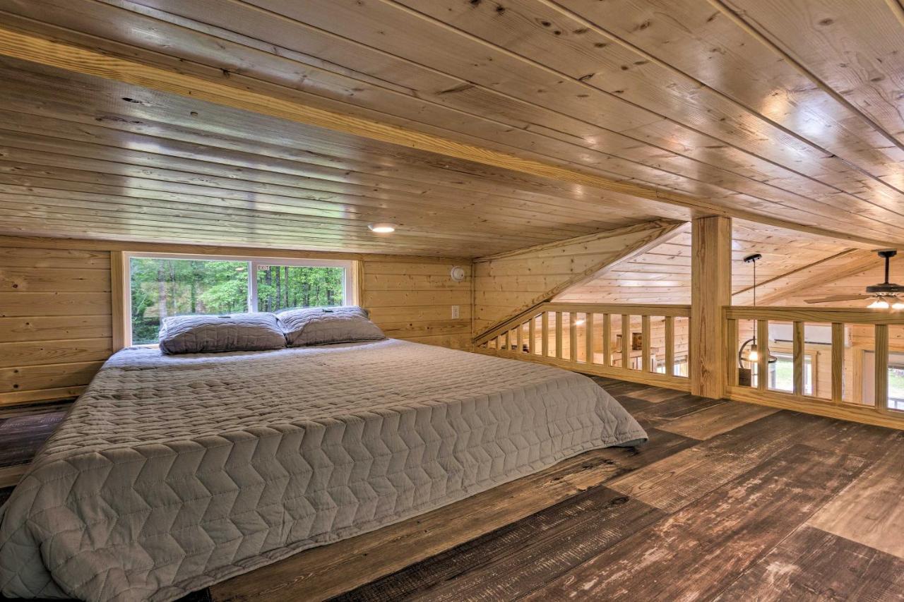 Quaint Mtn Cabin Tiny Living Near Big Adventure Brevard Esterno foto