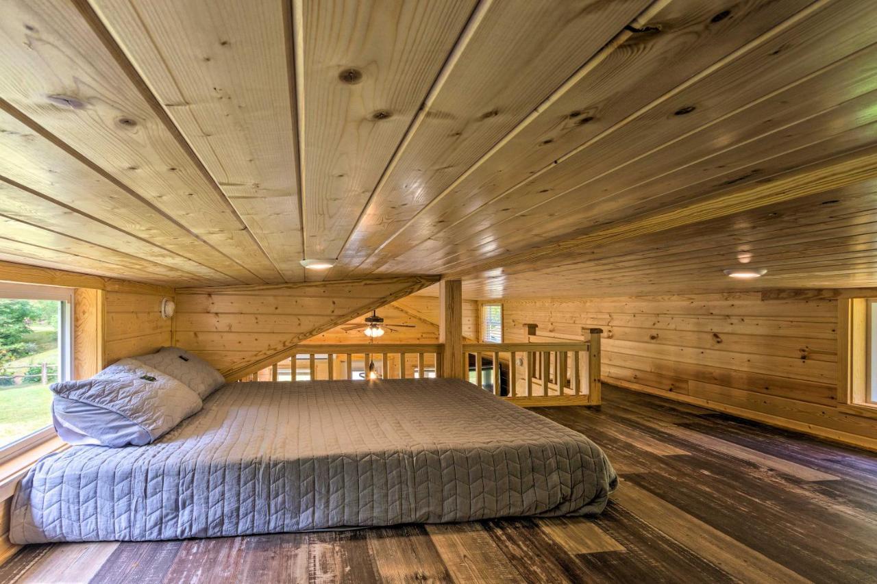 Quaint Mtn Cabin Tiny Living Near Big Adventure Brevard Esterno foto